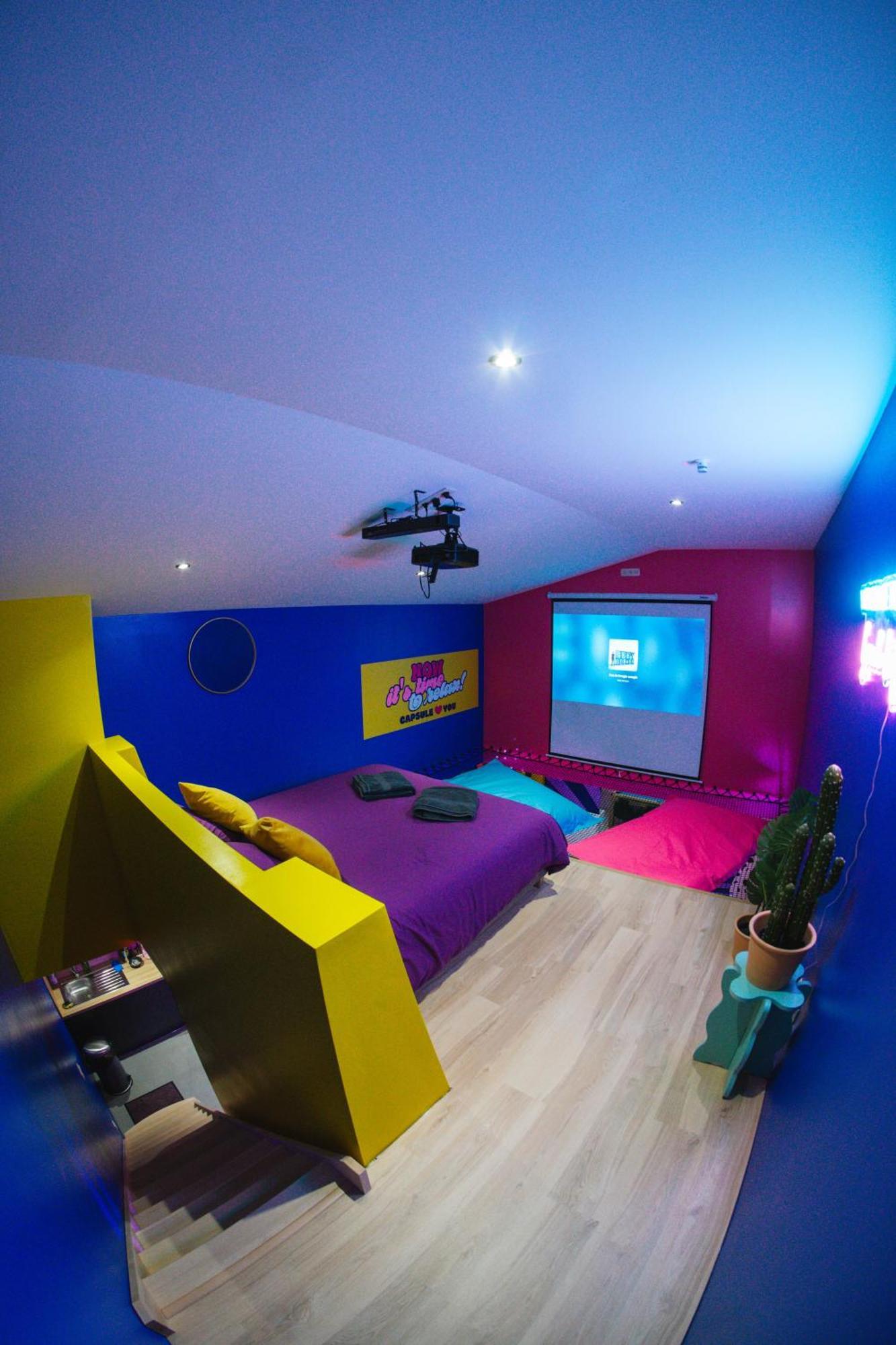 Capsule Boogie-Woogie - Jacuzzi - Sauna - Billard - Jeux - Ecran Geant - Filet Suspendu - Netflix La Louviere Bagian luar foto